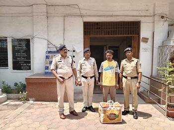 अवैध गांजा पर दुर्ग पुलिस की लगातार कार्यवाही जारी,बिक्री करते आरोपी गिरफ्तार, 10 किलो 710 ग्राम गांजा जप्त...