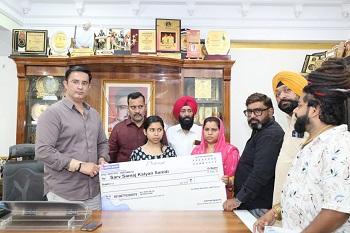 भिलाई में शिक्षा सहायता पहल: अध्यक्ष इंद्रजीत सिंह छोटू ने जरूरतमंद विद्यार्थियों को प्रदान की आर्थिक मदद...