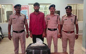 12 किलो से अधिक अवैध डोडा चूरा के साथ अंतर्राज्यीय तस्कर गिरफ्तार, एनडीपीएस एक्ट के तहत वैधानिक कार्यवाही... 9 12 किलो से अधिक अवैध डोडा चूरा के साथ अंतर्राज्यीय तस्कर गिरफ्तार, एनडीपीएस एक्ट के तहत वैधानिक कार्यवाही...