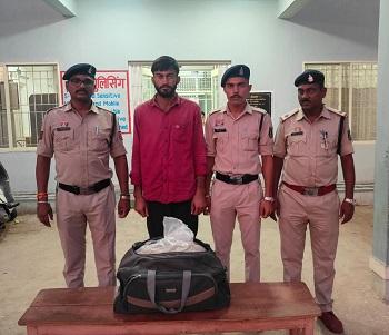 12 किलो से अधिक अवैध डोडा चूरा के साथ अंतर्राज्यीय तस्कर गिरफ्तार, एनडीपीएस एक्ट के तहत वैधानिक कार्यवाही... 1 12 किलो से अधिक अवैध डोडा चूरा के साथ अंतर्राज्यीय तस्कर गिरफ्तार, एनडीपीएस एक्ट के तहत वैधानिक कार्यवाही...