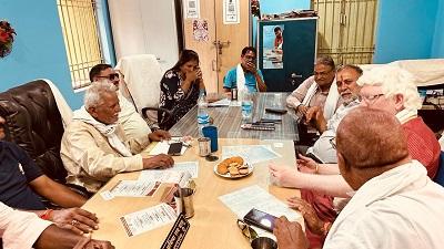 कश्मीर दौरे से ही एक्शन में आए सांसद बृजमोहन अग्रवाल, रात में मिला मैसेज… सुबह रीवां गांव पहुंच गए अधिकारी...
