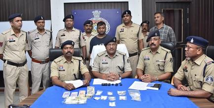 300KM पीछा, जनगणना अधिकारी बनकर जासूसी… आखिरकार दुर्ग पुलिस के हत्थे चढ़ा करोड़ों की चोरी का मास्टरमाइंड...