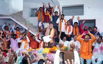 धुमका नगर पंचायत चुनाव: भाजपा ने कसी कमर, प्रदेश अध्यक्ष किरण सिंह देव व विधायक ललित चन्द्राकर ने ली कार्यकर्ताओं की बैठक... 7 धुमका नगर पंचायत चुनाव: भाजपा ने कसी कमर, प्रदेश अध्यक्ष किरण सिंह देव व विधायक ललित चन्द्राकर ने ली कार्यकर्ताओं की बैठक...