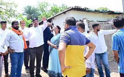 मंत्री गजेन्द्र यादव का वार्ड 48 में दौरा, नागरिकों से संवाद कर सड़क, पेयजल एवं मूलभूत सुविधाओं का विस्तार करने दिए निर्देश...