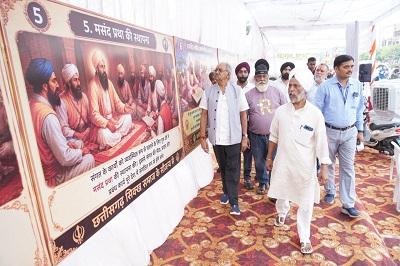 गुरु अर्जन देव जी के 420वें शहीदी वर्ष पर रायपुर में श्रद्धांजलि कार्यक्रम, सांसद बृजमोहन अग्रवाल ने किया चित्र प्रदर्शनी का अवलोकन...
