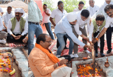 अहिवारा को विकास की नई सौगात: इन्द्रजीत सिंह 'छोटू भैया' की मौजूदगी में डोम शेड निर्माण का भूमि पूजन संपन्न...