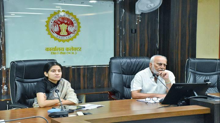 मतदाता सूची के अंतर को समाप्त करने की कार्यवाही करें - संभागीय प्रेक्षक ए.के. सिंह