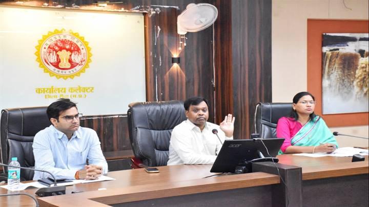 जनकल्याण शिविर में लापरवाही बरतने वालों पर होगी कार्रवाई - कलेक्टर सीएम हेल्पलाइन में 18 जून तक 85 वेटेज स्कोर प्राप्त करें - कलेक्टर