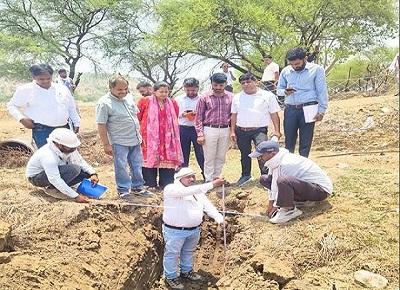 नेशनल वॉश एक्सपर्ट टीम ने जल जीवन मिशन कार्यों का किया निरीक्षण...