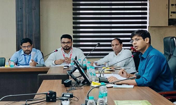 स्वरोजगार योजनाओं के प्रकरणों के निराकरण में तत्परता बरतें - प्रभारी कलेक्टर जिला स्तरीय बैंकर्स सलाहकार समिति की बैठक में दिए गए निर्देश