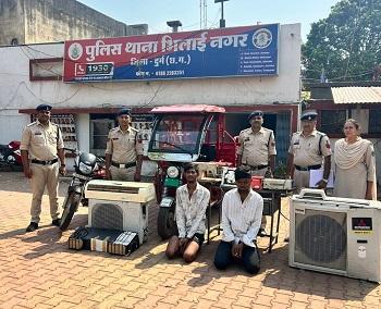 सेक्टर-10 में चोरी की वारदातों का खुलासा, गिरोह के दो सदस्य गिरफ्तार, चोरी का माल खरीदने वाला कबाड़ी भी दबोचा गया...