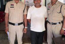 पान ठेले के पीछे चल रहा था अवैध शराब का कारोबार, दुर्ग पुलिस ने दबिश देकर आरोपी को दबोचा...