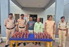 ‘ऑपरेशन विश्वास’ में दुर्ग पुलिस का बड़ा एक्शन, 6 थाना क्षेत्रों में ताबड़तोड़ छापेमारी, 9 शराब तस्कर गिरफ्तार...