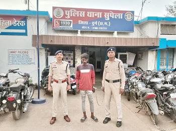 सोशल मीडिया में वायरल मारपीट प्रकरण में सुपेला पुलिस की त्वरित कार्यवाही, 01 आरोपी एवं 05 अपचारी बालक गिरफ्तार...