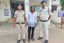 धारदार हथियार लहराकर लोगों को भयभीत करने वाले आरोपी पर आर्म्स एक्ट के तहत कार्यवाही...