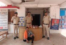 अवैध शराब बिक्री करने वालों के विरुद्ध दुर्ग पुलिस की लगातार कार्यवाही जारी, आरोपी को रानीतराई पुलिस ने गिरफ्तार कर न्यायिक अभिरक्षा में भेजा...
