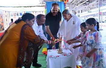 विश्व तंबाकू निषेध दिवस पर भिलाई पावर हाउस रेलवे स्टेशन में व्यसनमुक्त आध्यात्मिक प्रदर्शनी का आयोजन... 1 विश्व तंबाकू निषेध दिवस पर भिलाई पावर हाउस रेलवे स्टेशन में व्यसनमुक्त आध्यात्मिक प्रदर्शनी का आयोजन...