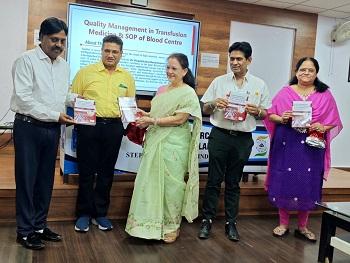 भिलाई से निकली पुस्तक को राष्ट्रीय पहचान; जेएलएन चिकित्सालय के डॉ. दीपक दासमहापात्र की पुस्तक बनी अमेज़न पर ‘बेस्ट सेलर’... 3 भिलाई से निकली पुस्तक को राष्ट्रीय पहचान; जेएलएन चिकित्सालय के डॉ. दीपक दासमहापात्र की पुस्तक बनी अमेज़न पर ‘बेस्ट सेलर’...