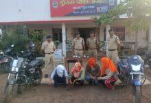 मोबाइल झपटमारी के दो अलग-अलग मामलों का खुलासा, 05 आरोपी एवं 03 विधि से संघर्षरत बालक गिरफ्तार...