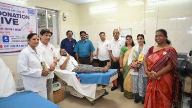 विश्व रक्तदाता दिवस पर जवाहरलाल नेहरू चिकित्सालय में दो दिवसीय मेगा रक्तदान शिविर का आयोजन 35 विश्व रक्तदाता दिवस पर जवाहरलाल नेहरू चिकित्सालय में दो दिवसीय मेगा रक्तदान शिविर का आयोजन