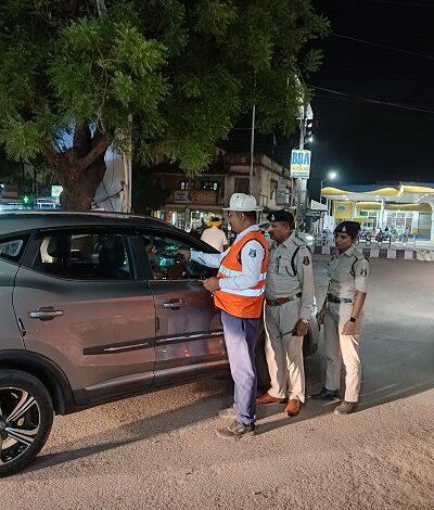 नशे में वाहन चलाने वालों पर यातायात पुलिस की सख्त कार्रवाई जारी... 1 नशे में वाहन चलाने वालों पर यातायात पुलिस की सख्त कार्रवाई जारी...