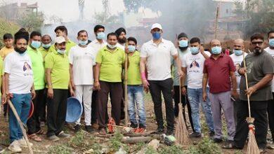 पर्यावरण संरक्षण के लिए आगे आया समाज, कोहका तालाब में चला स्वच्छता अभियान... 10 पर्यावरण संरक्षण के लिए आगे आया समाज, कोहका तालाब में चला स्वच्छता अभियान...