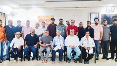 भिलाई चेम्बर का दल व्यापार,स्वावलंबन व आर्थिक सशक्तिकरण के उद्देश्य के साथ कश्मीर रवाना... 8 भिलाई चेम्बर का दल व्यापार,स्वावलंबन व आर्थिक सशक्तिकरण के उद्देश्य के साथ कश्मीर रवाना...