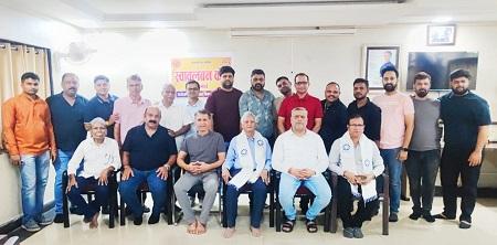 भिलाई चेम्बर का दल व्यापार,स्वावलंबन व आर्थिक सशक्तिकरण के उद्देश्य के साथ कश्मीर रवाना...