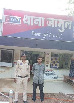 तेज एवं लापरवाहीपूर्वक वाहन चलाकर सायकल सवार को टक्कर मारने से मृत्यु कारित करने वाला आरोपी गिरफ्तार 1 तेज एवं लापरवाहीपूर्वक वाहन चलाकर सायकल सवार को टक्कर मारने से मृत्यु कारित करने वाला आरोपी गिरफ्तार