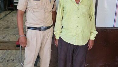 अवैध शराब पर दुर्ग पुलिस की लगातार कार्यवाही जारी,ग्राम मेड़ेसरा में अवैध शराब बिक्री करते आरोपी गिरफ्तार...