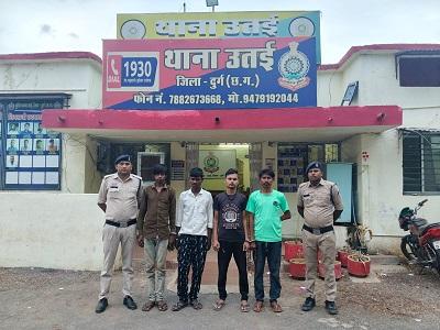 ऑपरेशन विश्वास के तहत दुर्ग पुलिस की बड़ी कार्यवाही, अवैध शराब परिवहन एवं बिक्री में संलिप्त 05 आरोपी गिरफ्तार