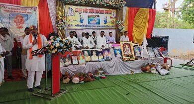 "कबीर की वाणी समाज को जोड़ने का काम करती है" - उनकी शिक्षाएं हमें सत्य, प्रेम और सद्भाव के मार्ग पर चलने की प्रेरणा देती हैं-विधायक ललित चंद्राकर