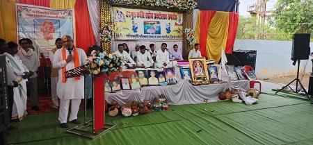 "कबीर की वाणी समाज को जोड़ने का काम करती है" - उनकी शिक्षाएं हमें सत्य, प्रेम और सद्भाव के मार्ग पर चलने की प्रेरणा देती हैं-विधायक ललित चंद्राकर