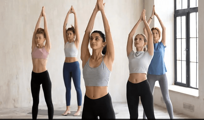 रोज सिर्फ 10 मिनट करें ताड़ासन, मिलेंगे कमाल के फायदे, जान लें हेल्थ बेनिफिट्स...