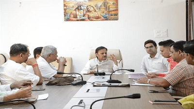 डिप्टी CM राजेंद्र शुक्ल का बड़ा फैसला! बसामन मामा गौवंश वन्य विहार बनेगा मॉडल सेंटर, प्राकृतिक खेती और 'पीपल कॉरिडोर' पर फोकस... 1 डिप्टी CM राजेंद्र शुक्ल का बड़ा फैसला! बसामन मामा गौवंश वन्य विहार बनेगा मॉडल सेंटर, प्राकृतिक खेती और 'पीपल कॉरिडोर' पर फोकस...