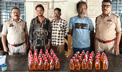 दुर्ग में अवैध शराब माफियाओं पर पुलिस का बड़ा एक्शन, 69 पौवा देशी शराब और बाइक जब्त; 3 आरोपी गिरफ्तार...