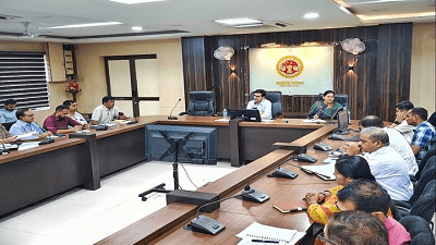 CM हेल्पलाइन प्रकरणों पर सख्ती: 15 जुलाई तक 'A ग्रेडिंग' का लक्ष्य, दो दिन में लंबित शिकायतें निपटाने के निर्देश... 1 CM हेल्पलाइन प्रकरणों पर सख्ती: 15 जुलाई तक 'A ग्रेडिंग' का लक्ष्य, दो दिन में लंबित शिकायतें निपटाने के निर्देश...