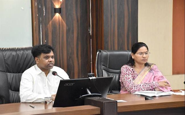 उल्लास और उमंग के साथ मनाया जायेगा स्वतंत्रता दिवस - कलेक्टर स्वतंत्रता दिवस समारोह में मुख्य अतिथि ध्वजारोहण कर लेंगे परेड की सलामी