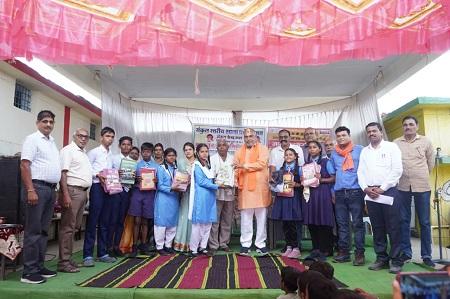 शा. प्राथमिक शाला खाड़ा में संकुल स्तरीय शाला प्रवेश उत्सव में हुए शामिल, नवप्रवेशी बच्चों का किया आत्मीय स्वागत