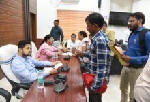 रिहायशी बस्ती से पोल्ट्री फार्म हटाने ग्रामवासियों ने कलेक्टर से लगाई गुहार...
