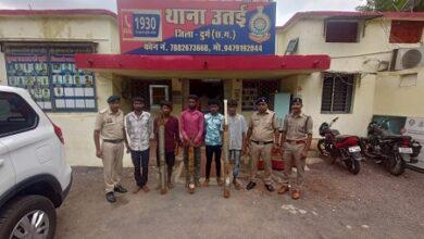 रास्ता रोककर शराब पीने के लिए पैसे मांगने, गाली-गलौज, मारपीट एवं जान से मारने की धमकी देने वाले आरोपी पर दुर्ग पुलिस की त्वरित वैधानिक कार्रवाई