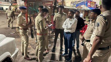 रात्रिकालीन विशेष अभियान में अड्डेबाजी, गुंडागर्दी, बदमाशी एवं सार्वजनिक स्थानों पर शराब सेवन करने वालों पर दुर्ग पुलिस की प्रभावी कार्रवाई