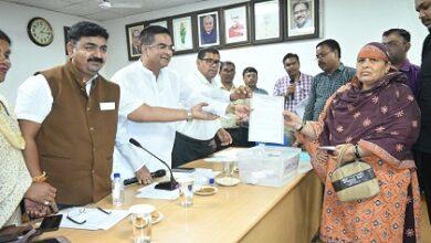 भिलाई निगम ने अवैध अतिक्रमण से प्रभावित 7 परिवारों को दिया अस्थायी आवास...