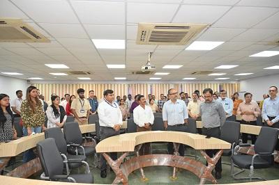 पद्म विभूषण तीजन बाई को भिलाई इस्पात संयंत्र में भावभीनी श्रद्धांजलि अर्पित... 1 पद्म विभूषण तीजन बाई को भिलाई इस्पात संयंत्र में भावभीनी श्रद्धांजलि अर्पित...