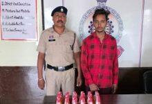 चाय-नाश्ता ठेले से चल रही थी अवैध शराब की दुकान, दुर्ग पुलिस की रेड में 45 पौवा शराब जब्त, आरोपी गिरफ्तार...