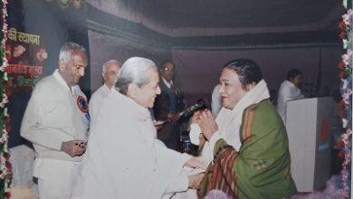 पद्म विभूषण तीजन बाई जी की अंतिम यात्रा में राजयोगिनी आशा दीदी जी ने सम्मिलित होकर अर्पण की मौन श्रद्धांजलि...