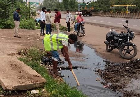 बरसात से पहले नालियों की सफाई तेज, जलभराव रोकने निगम की विशेष मुहिम...