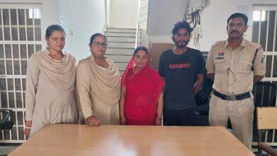 दहेज प्रताड़ना एवं बीएनएस की विभिन्न धाराओं के प्रकरण में दो आरोपी गिरफ्तार... 3 दहेज प्रताड़ना एवं बीएनएस की विभिन्न धाराओं के प्रकरण में दो आरोपी गिरफ्तार...