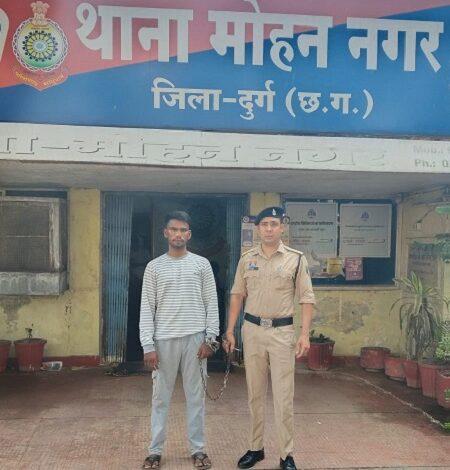 ऑपरेशन विश्वास अभियान के तहत प्रतिबंधित नशीली टेबलेट की अवैध बिक्री करने वाला आरोपी गिरफ्तार... 1 ऑपरेशन विश्वास अभियान के तहत प्रतिबंधित नशीली टेबलेट की अवैध बिक्री करने वाला आरोपी गिरफ्तार...