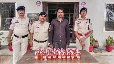 अवैध शराब पर दुर्ग पुलिस की लगातार कार्यवाही जारी, देशी शराब बिक्री करने वाला आरोपी गिरफ्तार